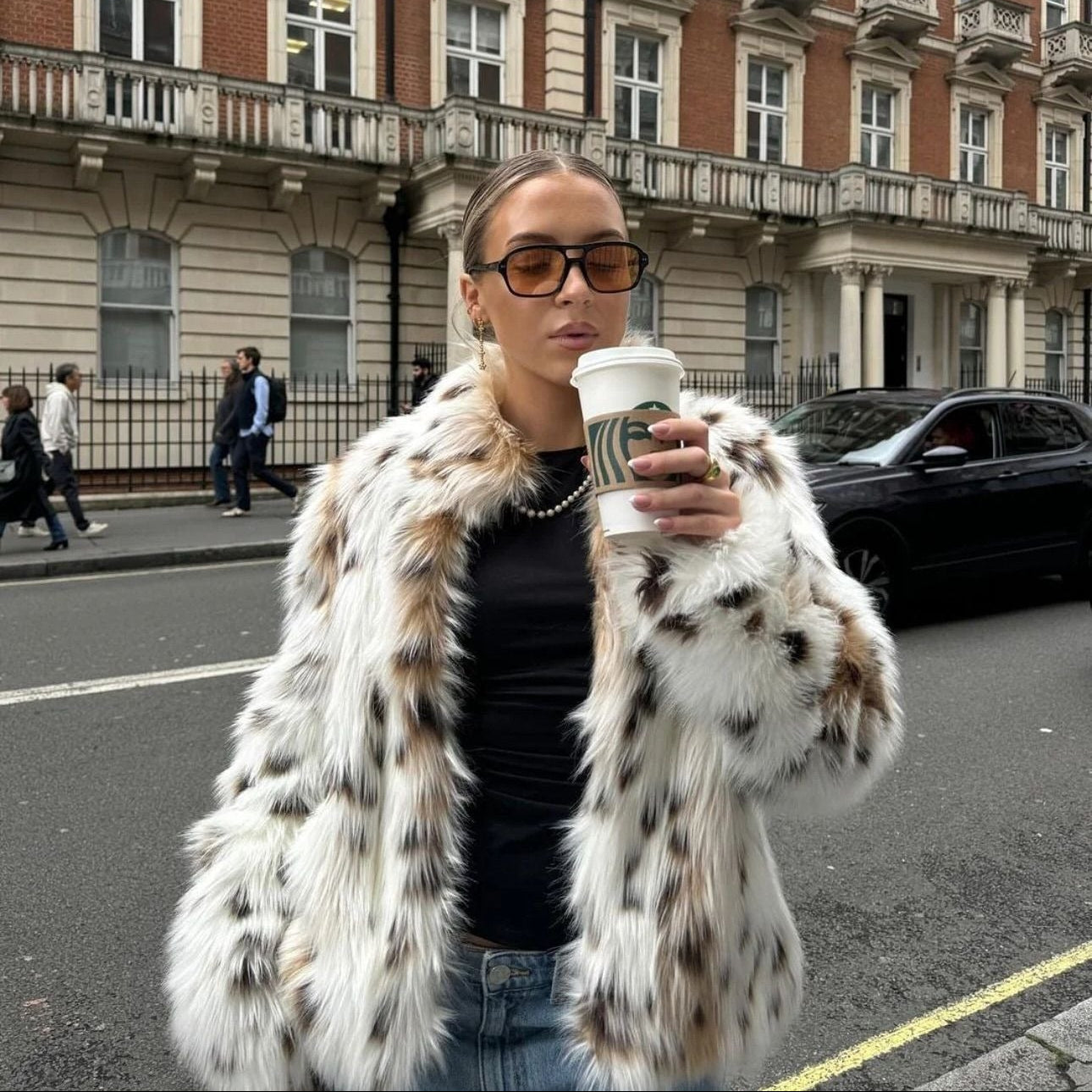 Snow Leopard Faux Fur Coat Women - Luxurious, Stylish & Warm Jacket 1
