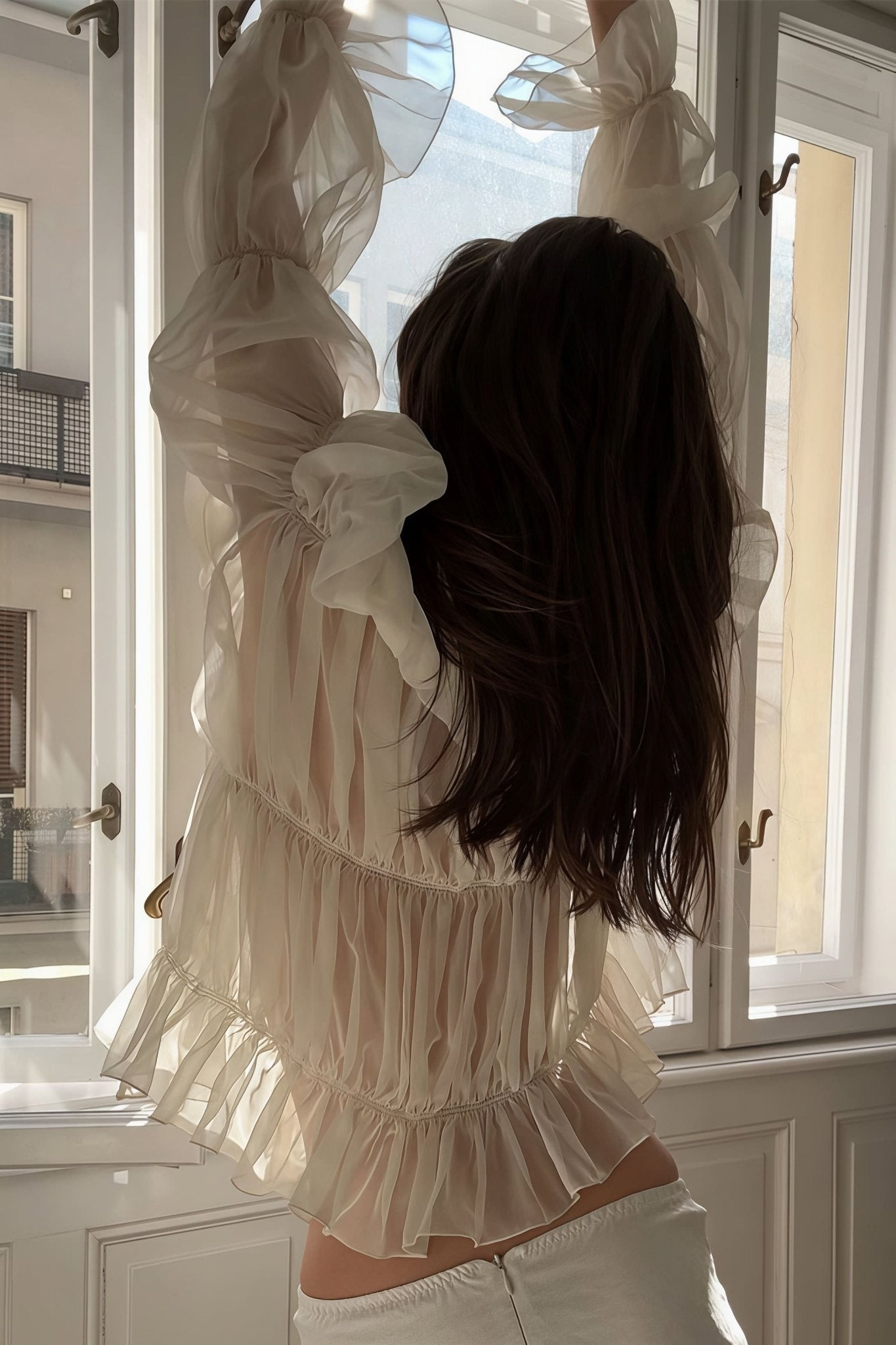 SOERA Beatrice Ruched Ruffle Tie Blouse - Blouse - Beige L