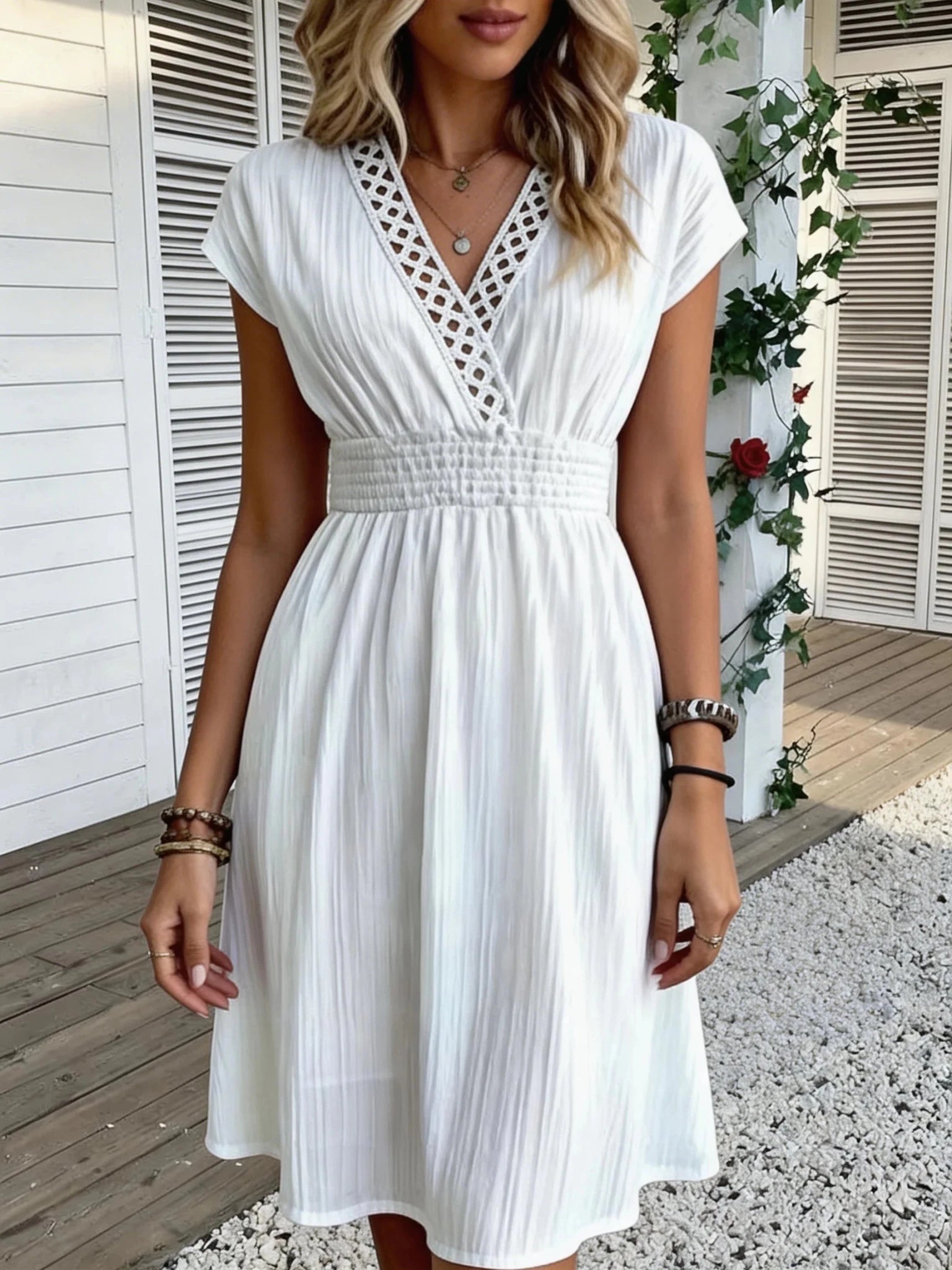 SOERA Ilaria French Lace V-Neck Fitted Dress - Dresses - S