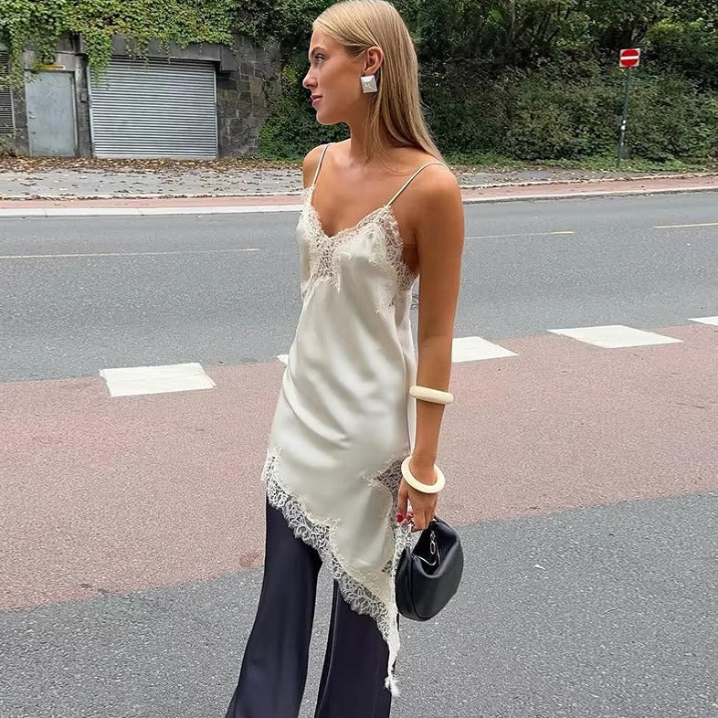 Kara Asymmetrisches Satin-Minikleid