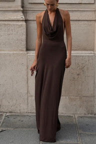 Naomi Brown abito lungo halter scollato sulla schiena