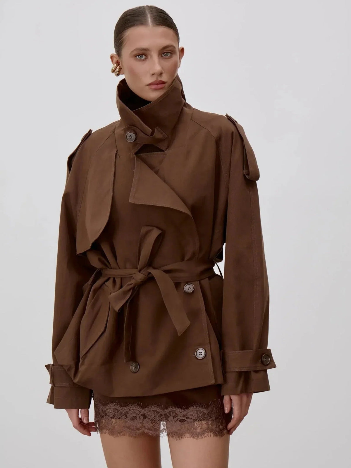 Sonia Trenchcoat mit Schnürung und Stehkragen