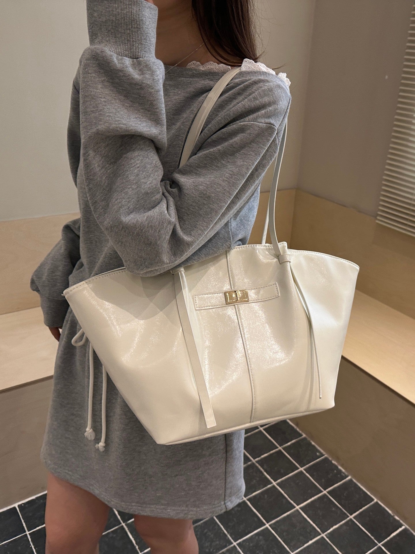 SOERA Gerda Shopper Bag - Handbags -  White Regular
