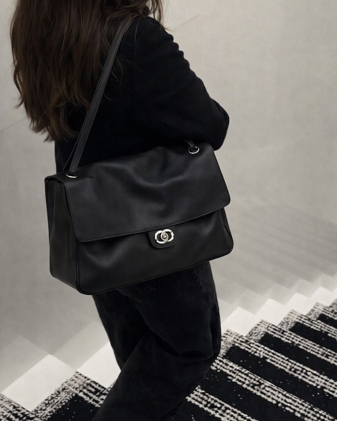 SOERA Josie Buckle Flap Shoulder Bag -  Black 36×24×11 cm