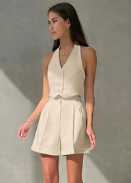 Bianca tailliertes Neckholder-Weste-und-Shorts-Set